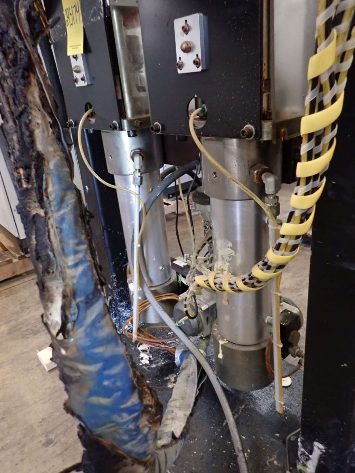 Sealant Equipment and Engineering Techcon Meter Mix Dispense System - Bild 16 aus 20