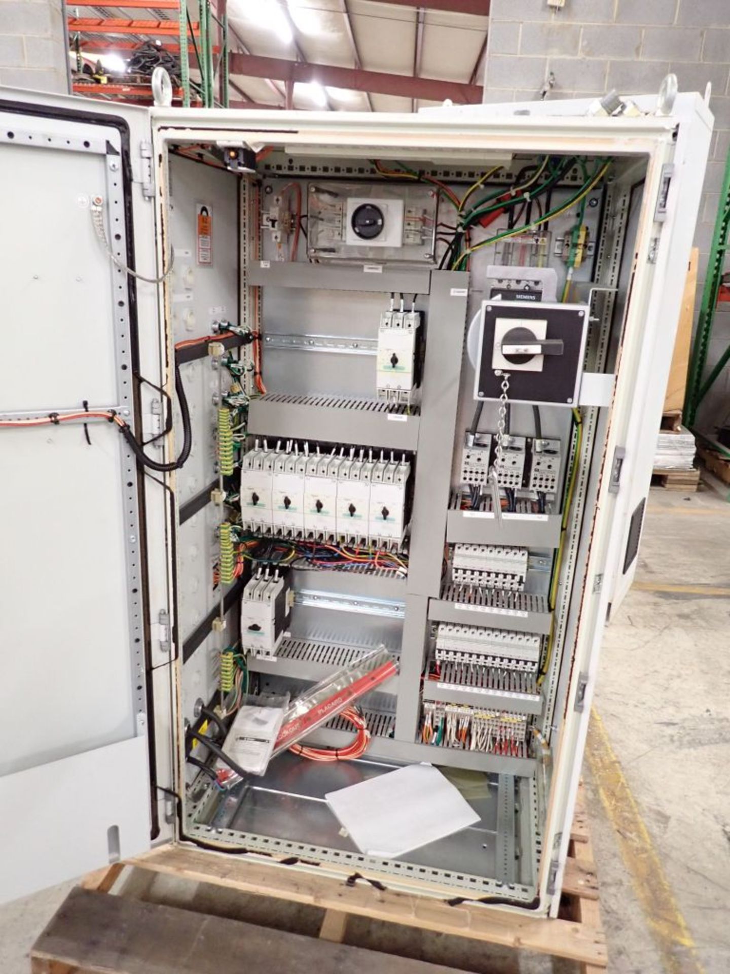 Control Panel with Contents - Image 18 of 26