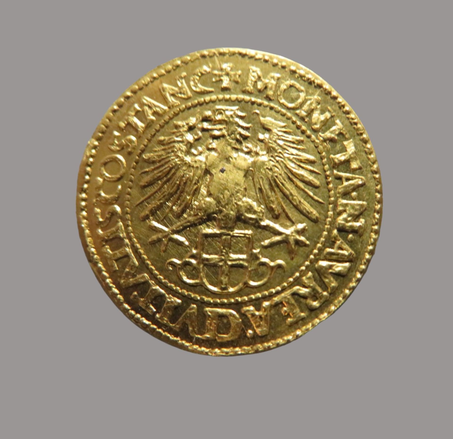 Konstanzer Goldgulden, 1513 - 1531, Gold 900/000, 3,78 g, Original-Nachprägung, d 2 cm. - Bild 2 aus 3