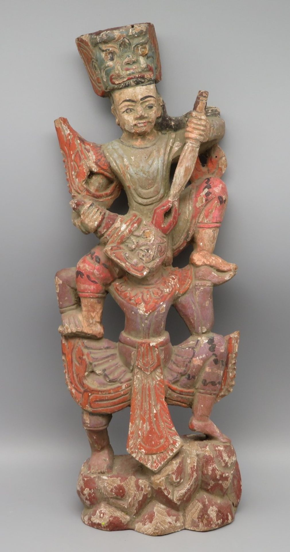 Zwei hinduistische Gottheiten, Indonesien, antik, Holz geschnitzt, farbig gefasst, 39 x 14,5 x 6,5