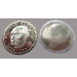2 Medaillen, Konrad Adenauer, 1876 - 1967, 50 g, Silber 999,9/000, punziert, Spiegelglanz d 5 cm/25