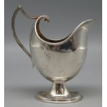 Sahnekanne, England, 19. Jahrhundert, Silber 925/000, punziert, 70,77 g, 10,5 x 9,5 x 5 cm.