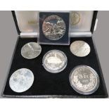 Konvolut von 6 diversen Münzen, 5 Franken-Gedenkmünze, Schweiz, 1982, 100 Jahre Gotthardbahn, präge
