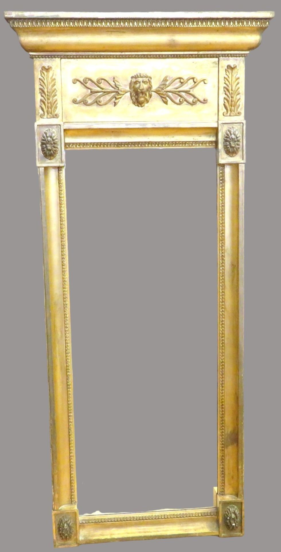 Spiegel, Empire, um 1800, Holz geschnitzt und vergoldet, 122 x 57 x 7,5 cm.