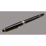 Kugelschreiber, Montblanc Meisterstück, Namensgravur "René", intakt, l 13,5 cm, d 1,8 cm.