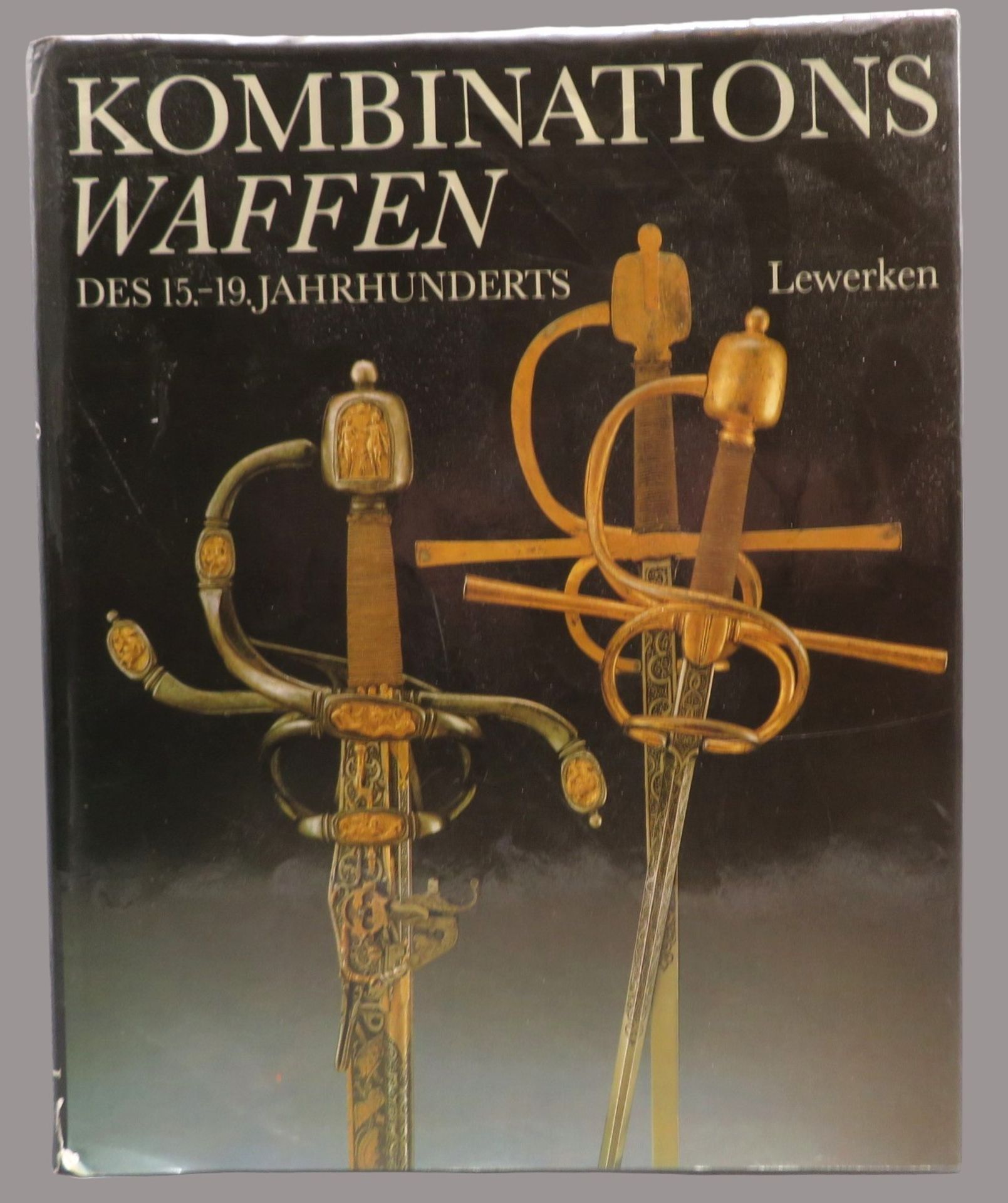 Lewerken, Heinz-Werner: Kombinationswaffen des 15. - 19. Jahrhunderts. Militärverlag der Deutschen