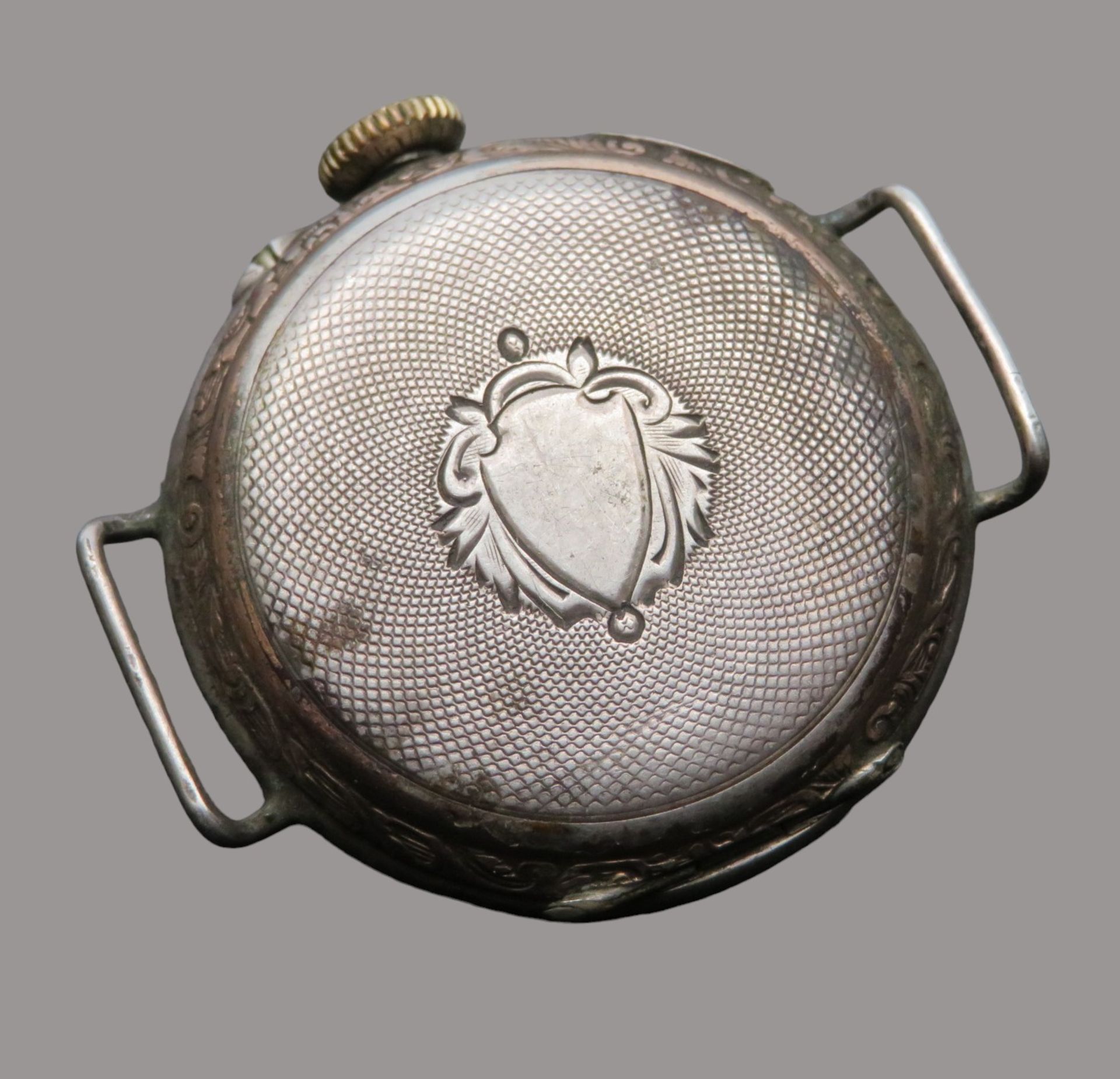 DAU, um 1900, Gehäuse Silber 800/000, punziert, Kronenaufzug, Werk läuft nicht an, d 3,2 cm. - Image 2 of 2
