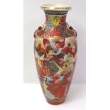 Vase, Japan, Satzuma, Fayence mit polychromer Handbemalung von Personen, im Boden gem., h 48 cm, d 