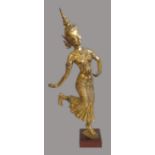 Apsara Tänzerin/Tempeltänzerin, Thailand/Kambodscha, Bronze mit Goldblattverzierung, h 72 cm, d 29