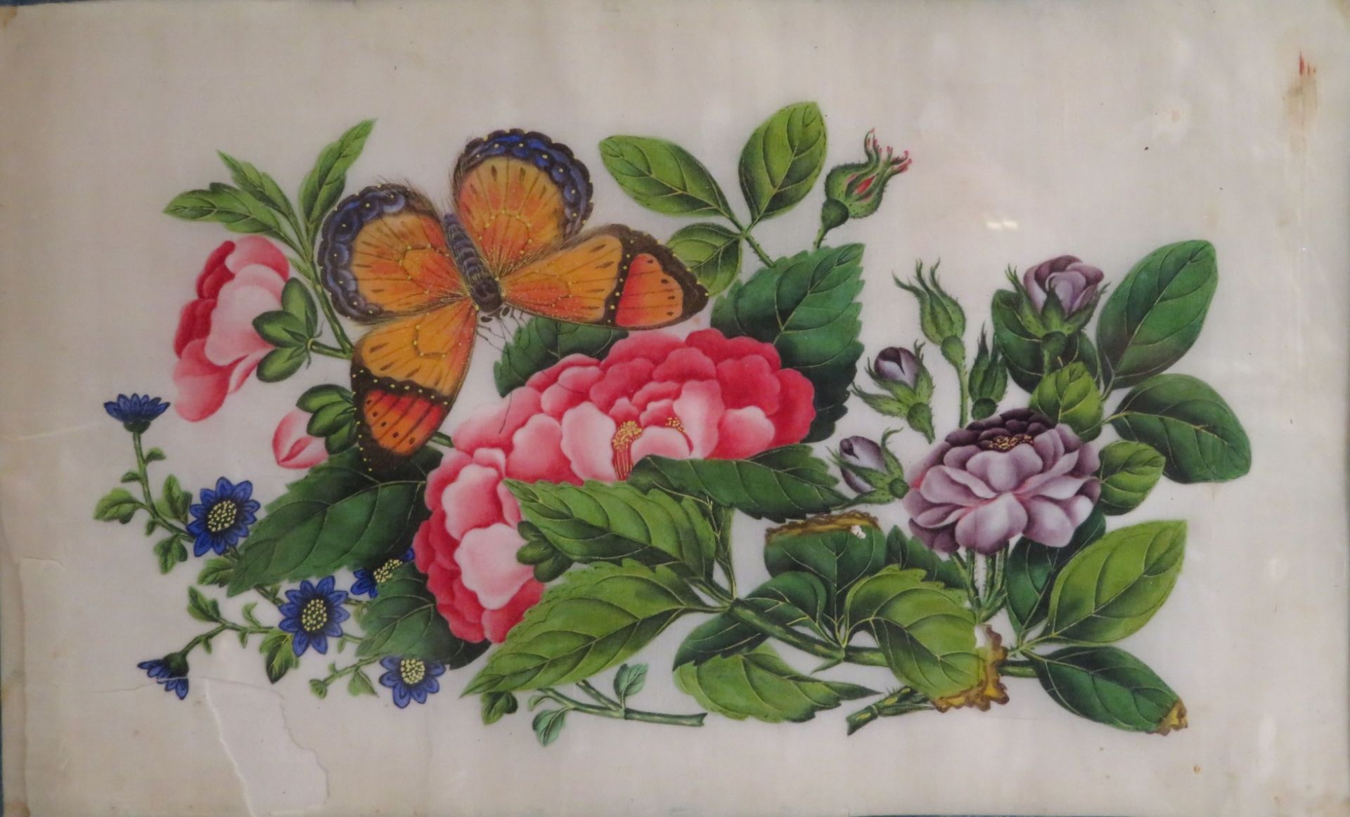 2 Seidenmalereien, China, um 1900, Blüten und Schmetterlinge, Aquarell/Seide, besch., 32,5 x 20 cm, - Image 2 of 3
