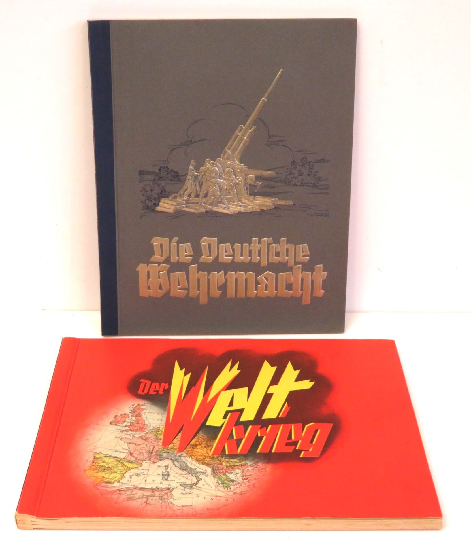 2 Mappen mit Zigarettensammelbildern, Die deutsche Wehrmacht/Der Weltkrieg,