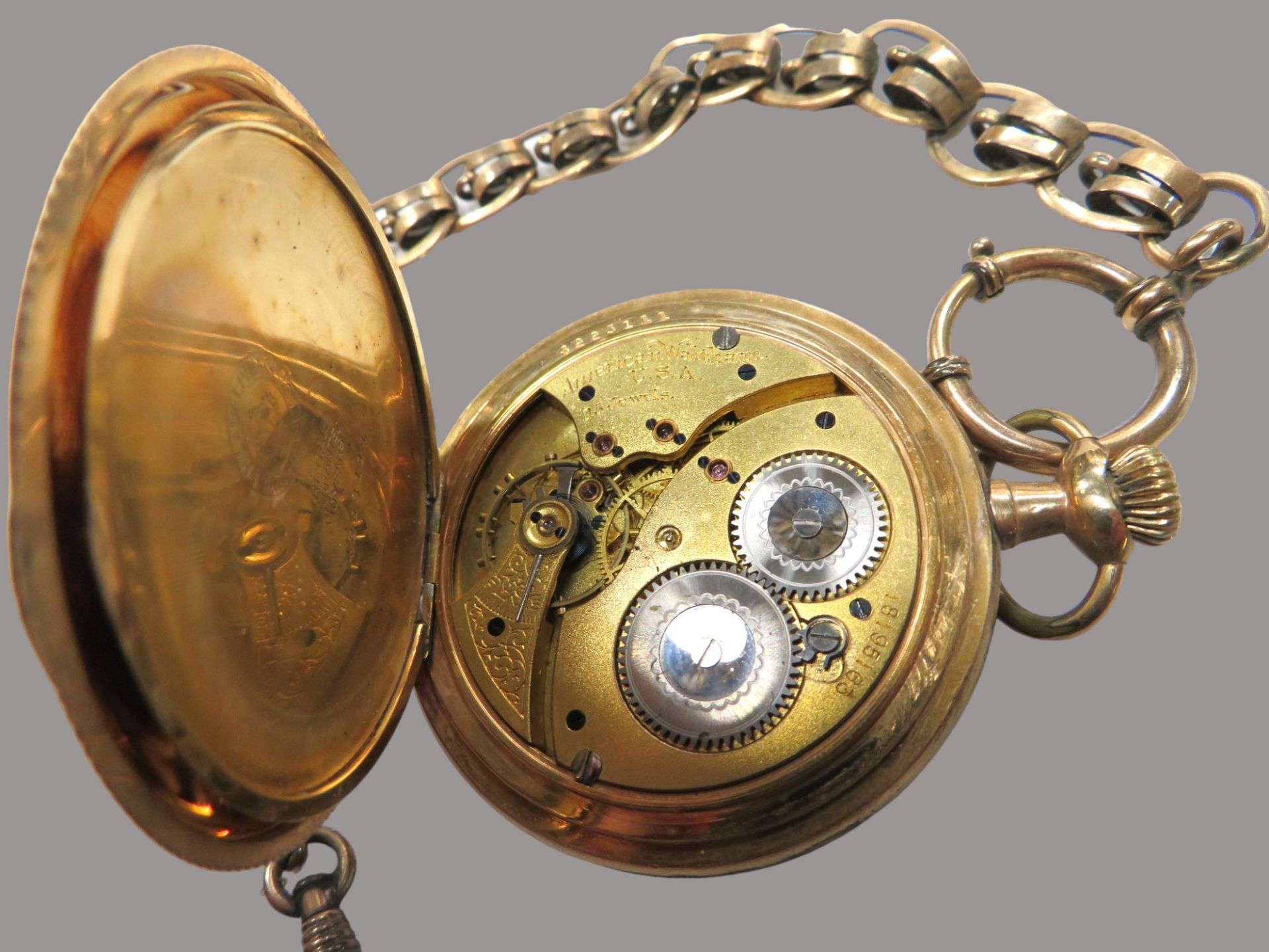 Taschenuhr an vergoldeter Uhrenkette, Savonette, USA/Waltham, Gehäuse vergoldet, Aufzug defekt (Unr - Image 3 of 3