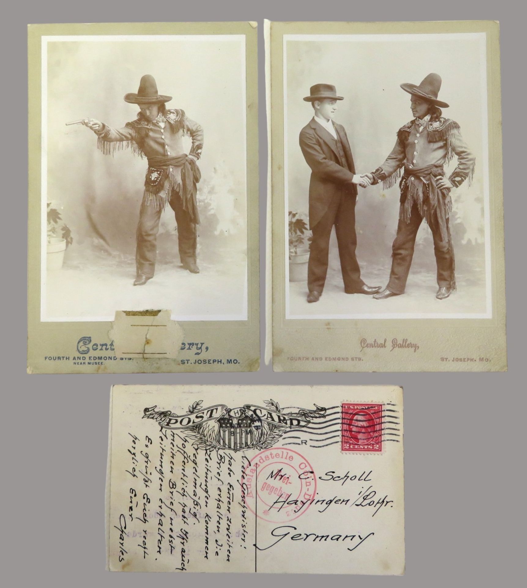 2 originale Fotografien des Cherokees Deerfoot, einmal davon mit Plein, Charles M., 1870 - 1920, Bi