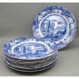 10 Teller, England, Spode, Porzellan mit blauem Blütendekor, h 2 cm, d 27 cm.