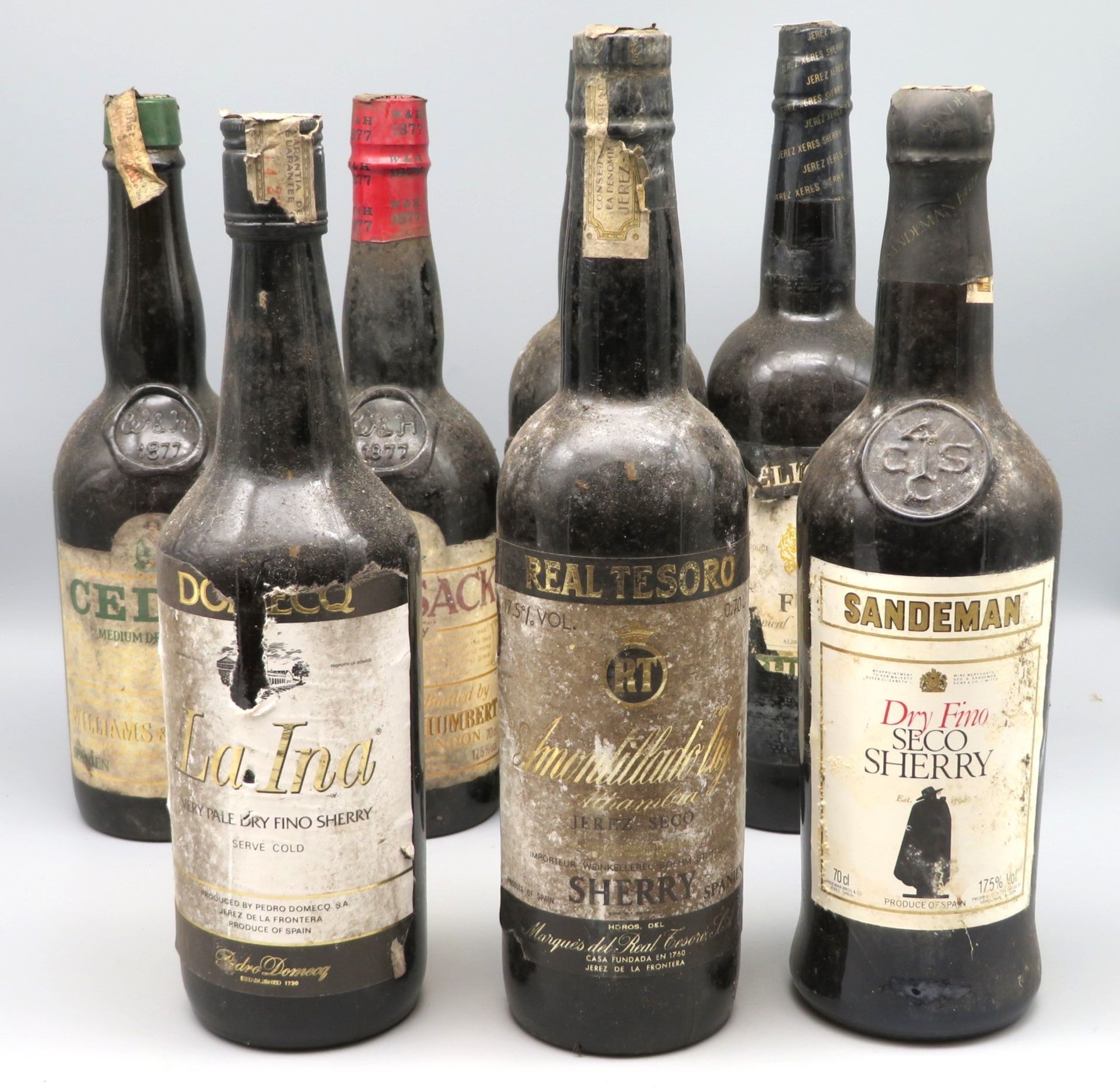 7 diverse Flaschen Sherry namhafter Marken, u.a. Portugal und Spanen, um 1980, u.a. Sandeman, Felic - Bild 2 aus 2