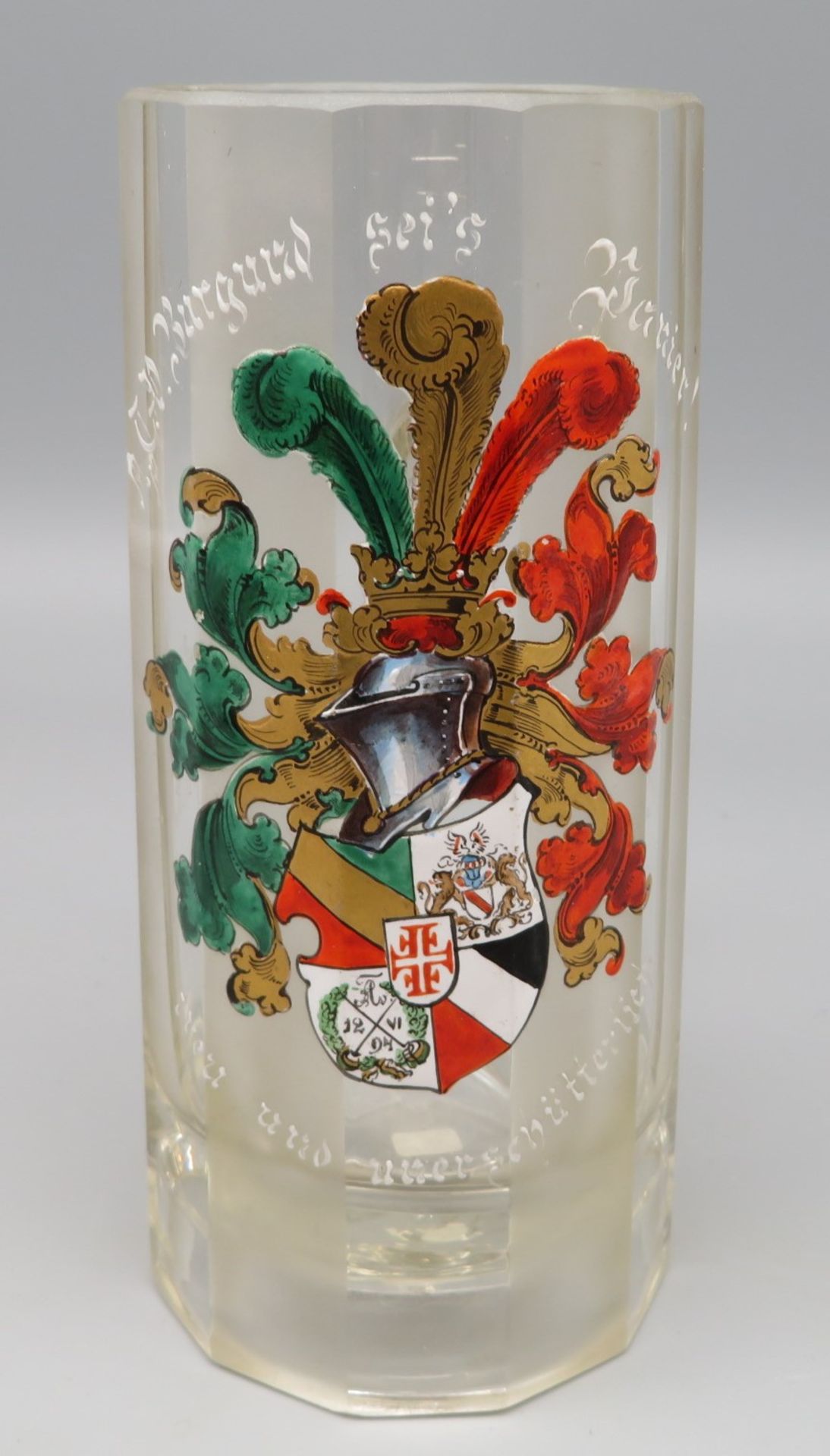 Studentischer Henkelkrug mit studentischem Wappen, 1904, farbloses Glas, kantig geschliffen, teils