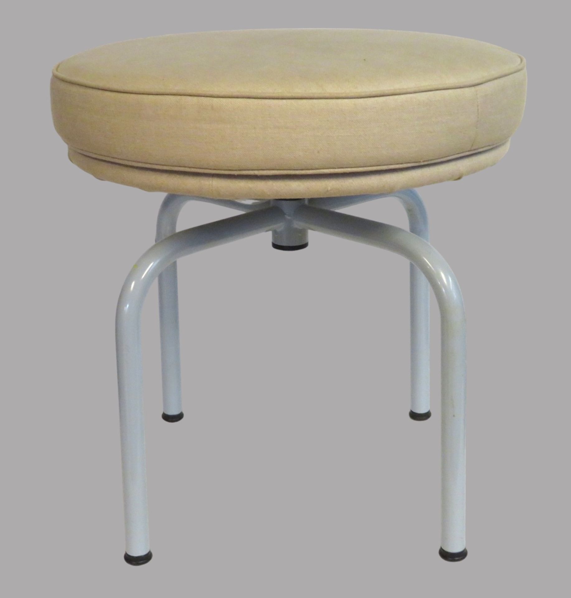 Drehhocker, LC8 Tabouret pivotant, Cassina, Entwurf 1927 Le Corbusier, Nr. 17985, Stahlrohr grau ge