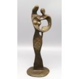 Unbekannter Bildhauer, Mutter mit Kind, Bronze, 23,5 x 8,5 x 6 cm.