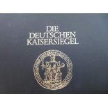 Die deutschen Kaisersiegel, 70 Original-Wachsabdrücke, Historia Verlag Freiburg, in 6 Kassetten.