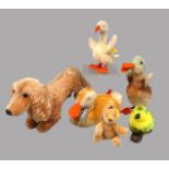 6 diverse Steiff-Tiere, Dackel, drei Enten, kleiner Teddy und Vogel, 5 x mit Knopf im Ohr und Fahne