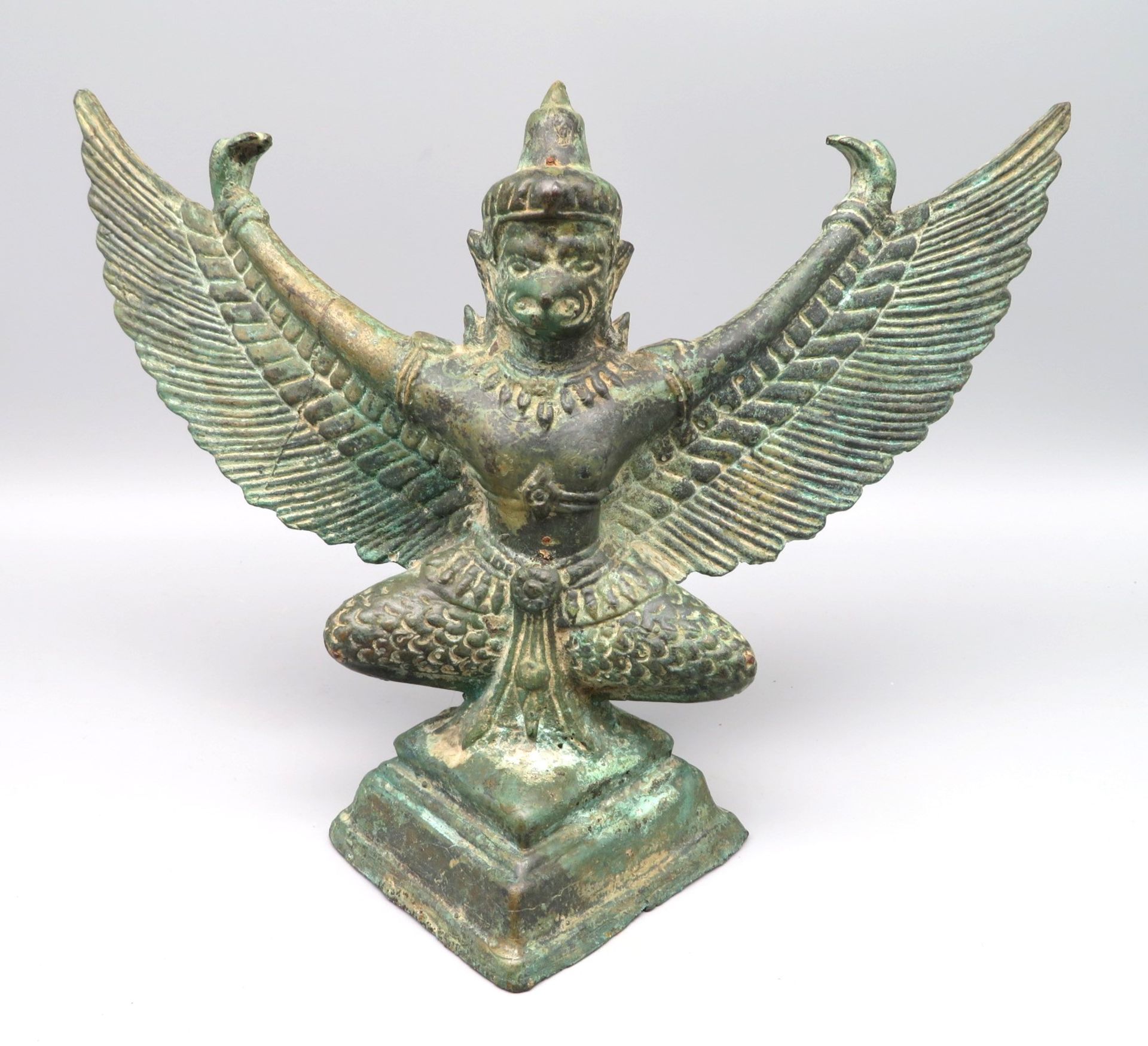 Garuda, Indonesien, Bronze, 17 x 24,5 x 10 cm.