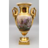 Elegante Amphorenvase, Empire, 1. Hälfte 19. Jahrhundert, Weißporzellan mit polychromer Bemalung un