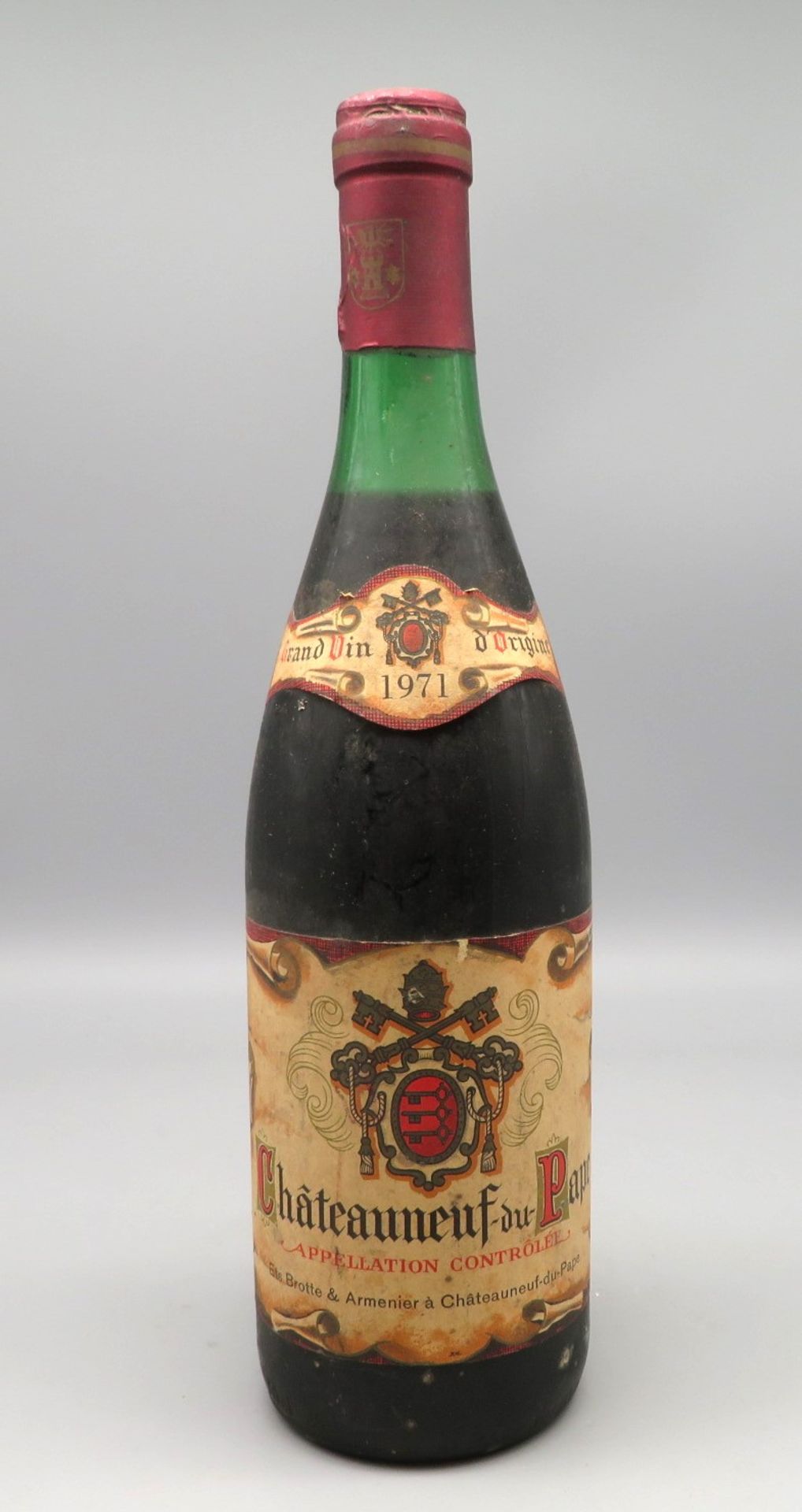 Flasche Rotwein, Châteauneuf du Pape, 1971, Ets Brotte et Armenier à Cheateauneuf.