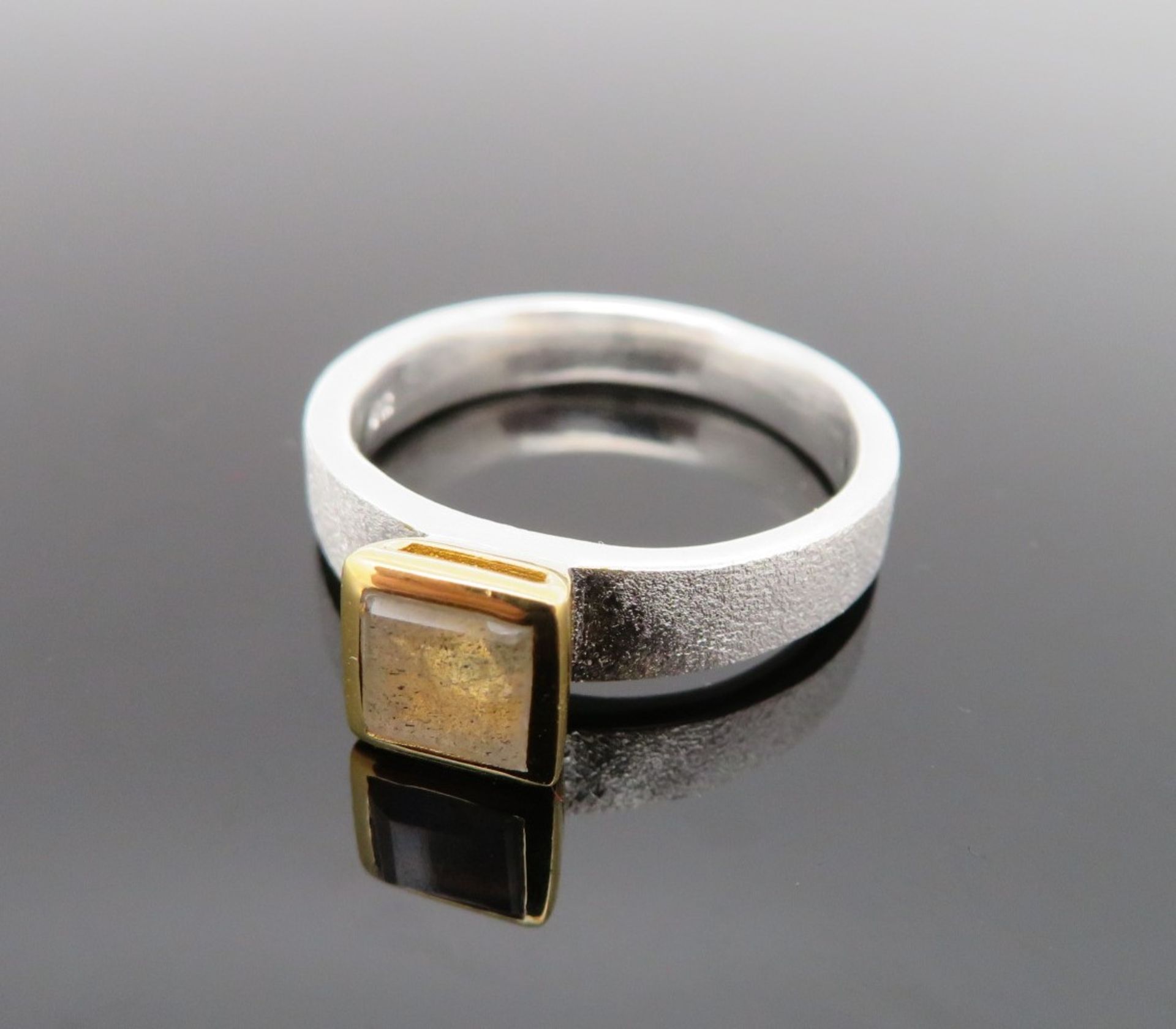 Eleganter Designer Ring mit facettiertem Labradorit, Karreeschliff, 925er Sterlingsilber, punziert,