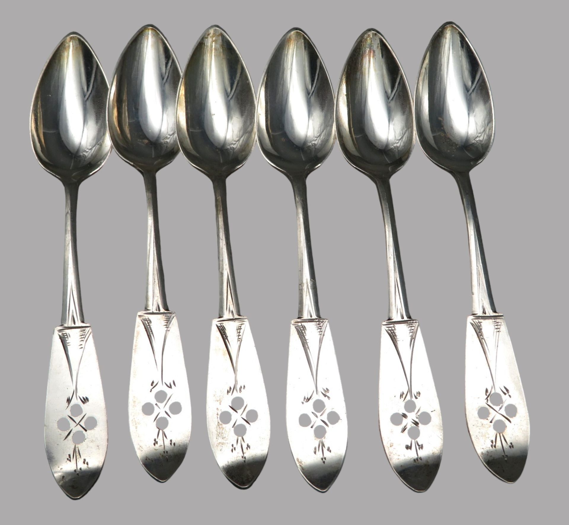 6 Teelöffel, Art déco, um 1910, Silber 835/000, punziert, 60,5 g, l 11 cm.