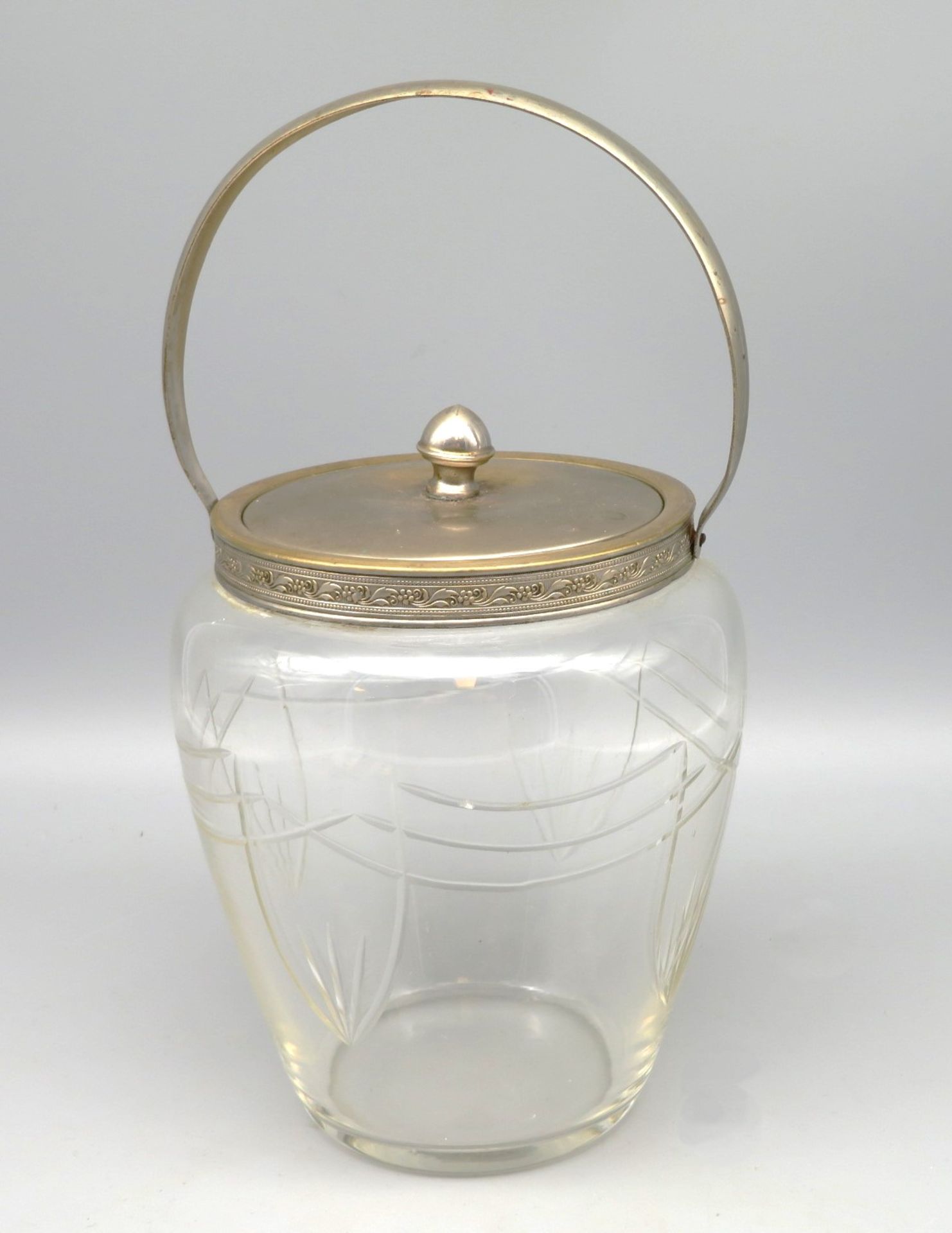 Biskuitdose/Deckeldose, um 1900, farbloses Glas geschliffen, versilberte Montur, h 16 cm, d 14,5 cm