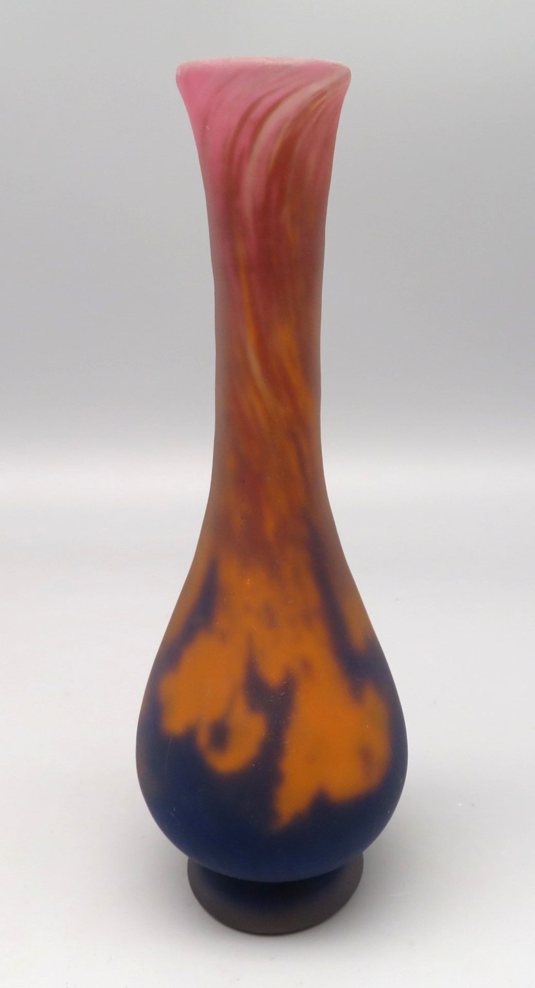 Jugendstil Vase, Mullers Frères Luneville, um 1900, farbloses Glas mattiert mit blauen, orangefarbe