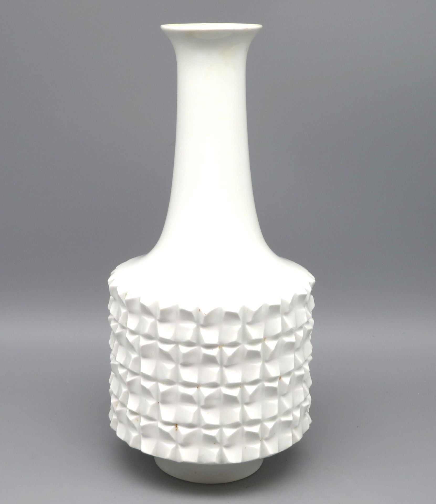 Vintage Vase, Meissen, Entwurf Ludwig Zepner (1931 - 2010), 1970er Jahre, Weißporzellan, teils in R