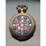 Edle Damen-Hängeuhr, 19. Jahrhundert, Rückendeckel mit reichem Diamant-, Saphir- und Rubinbesatz (1