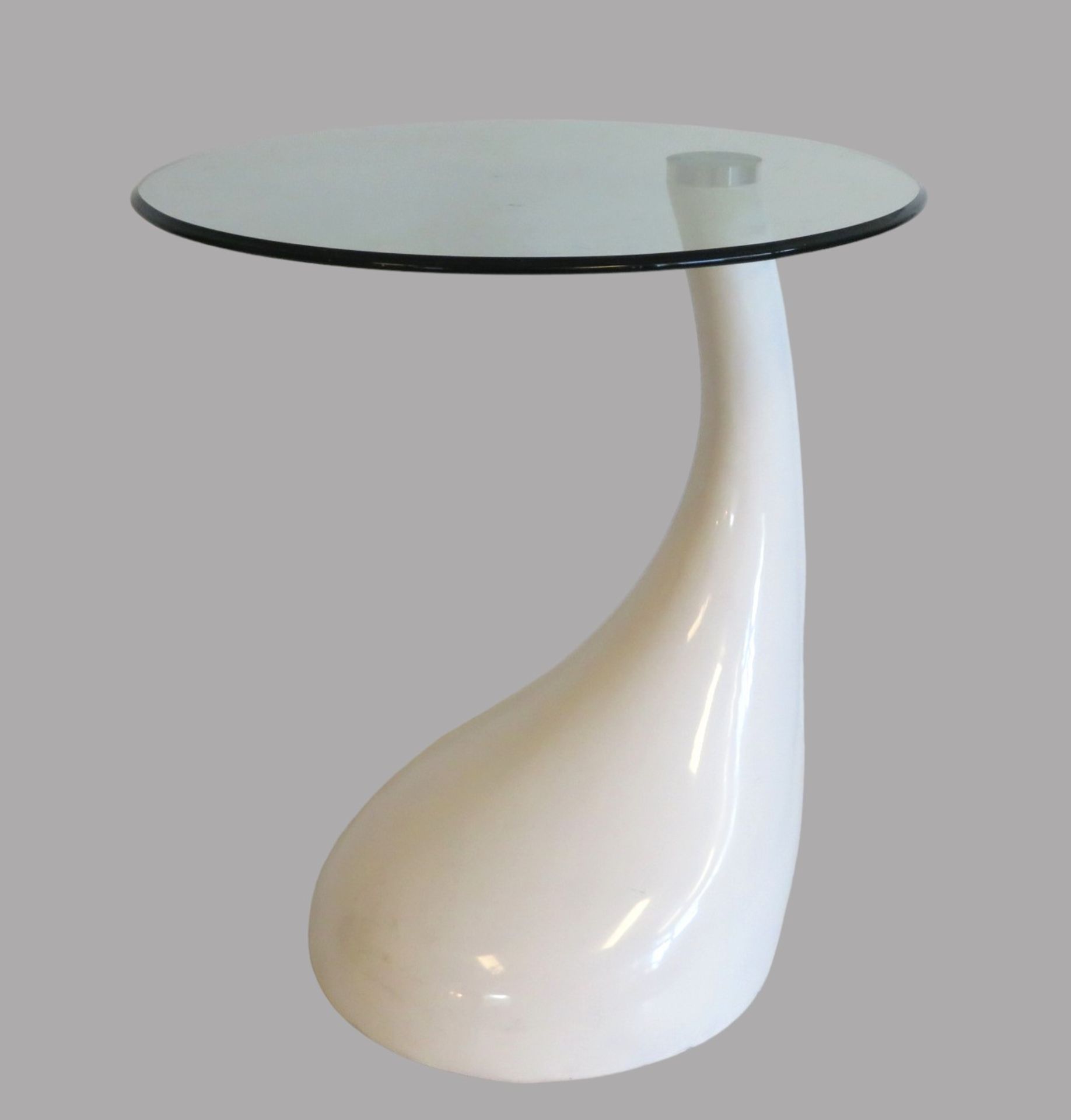 Designer Tisch, wohl Colani, weiß gelackter Fuss mit Glasplatte, Glas mit kleineren Gebrauchsspuren