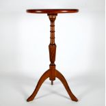 TRIPOD TABLE, Viktorianischer Stil,