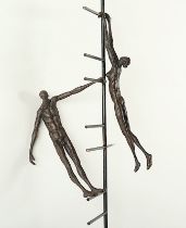 Martin, Roland, "Leiter mit Figuren", Bronze