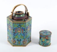 Kanne und Dose, Cloisonné, China, 20.Jh.