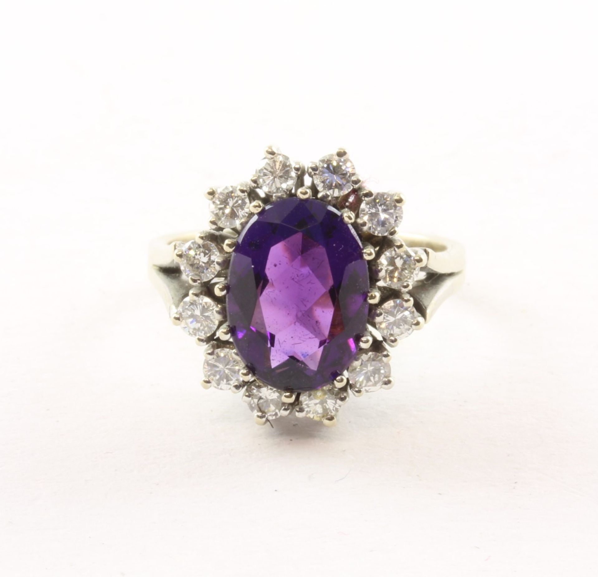 Amethyst-Brillantring, 585/ooo WG, 6,9g