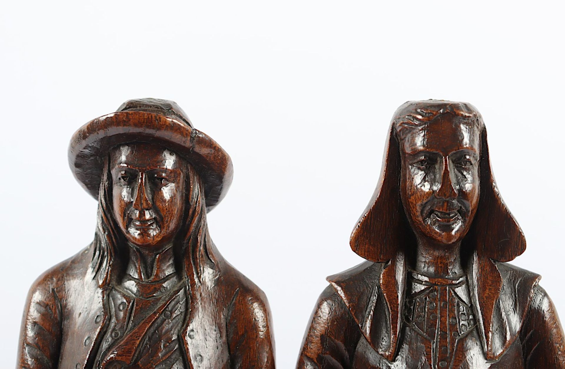 Paar Figuren, Holz, 18.Jh. - Image 2 of 4