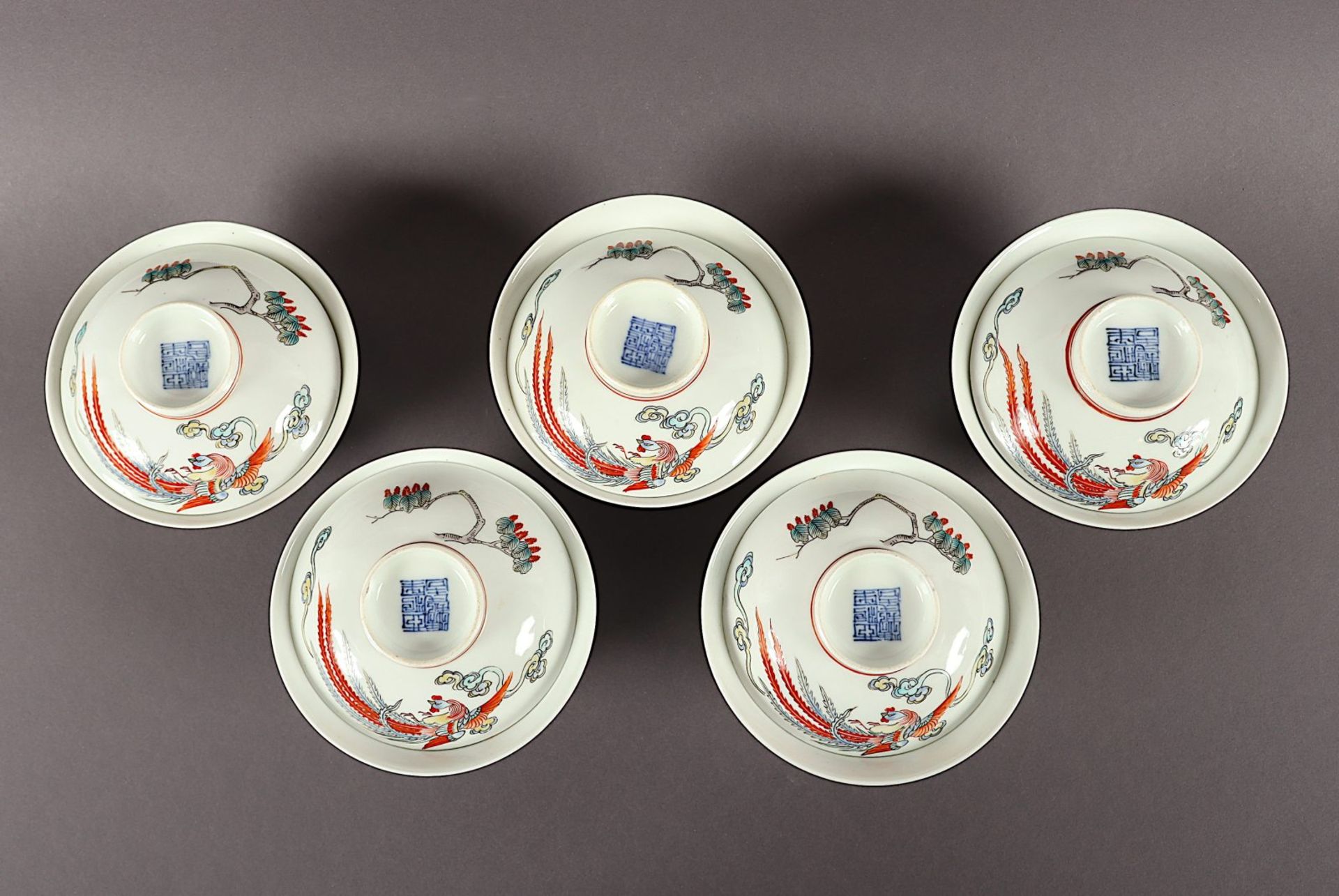 fünf Kummen mit Deckel, Kakiemon, Japan, 20.Jh. - Image 2 of 4