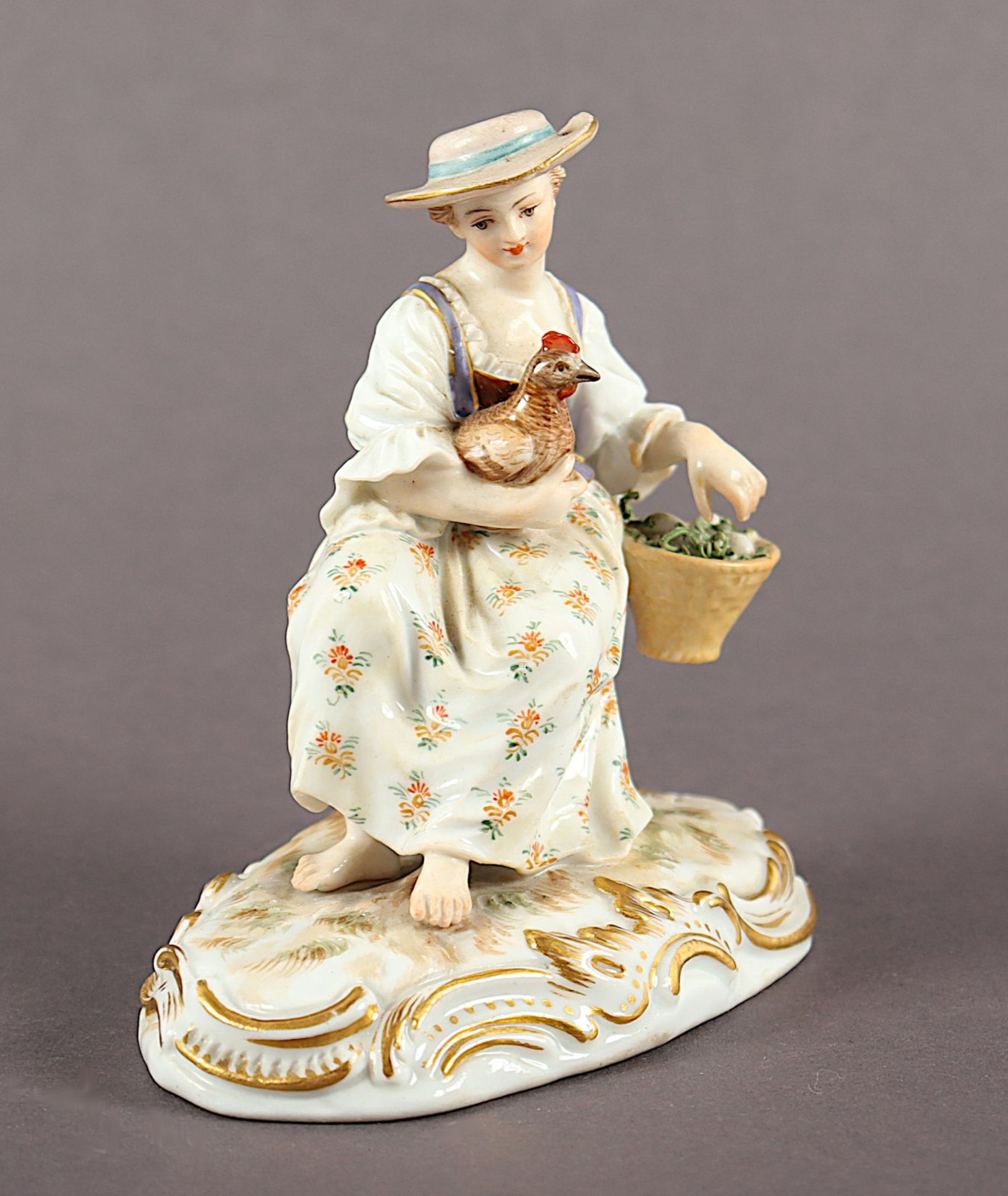 FIGUR "MÄDCHEN MIT HENNE", Modell 2281, Entwurf Johann Joachim KAENDLER von 1755, MEISSEN, E.19.Jh. - Bild 2 aus 4