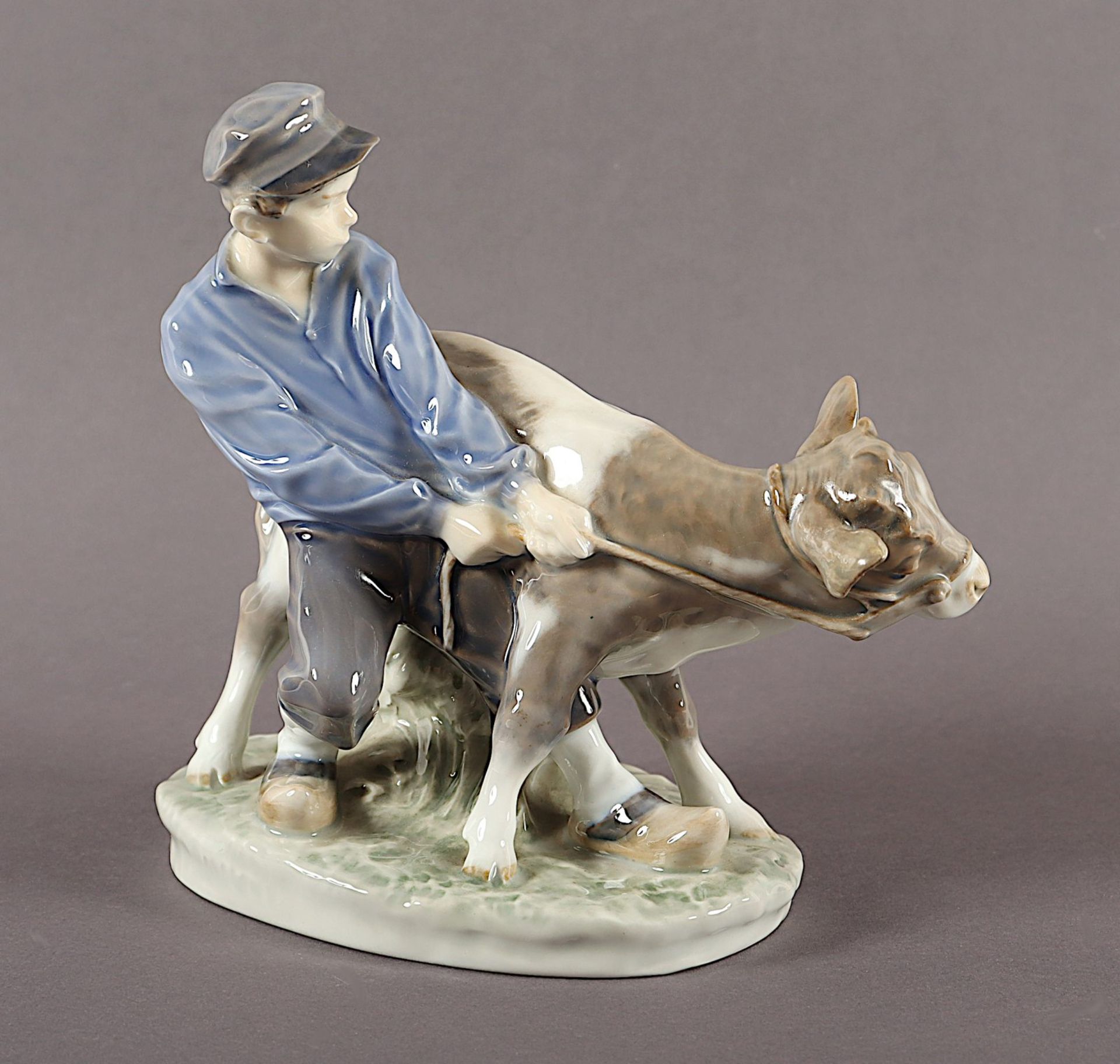 Figur Junge mit Kalb, Modell 772, Christian Thomsen, Royal Copenhagen, 1961 - Bild 2 aus 2