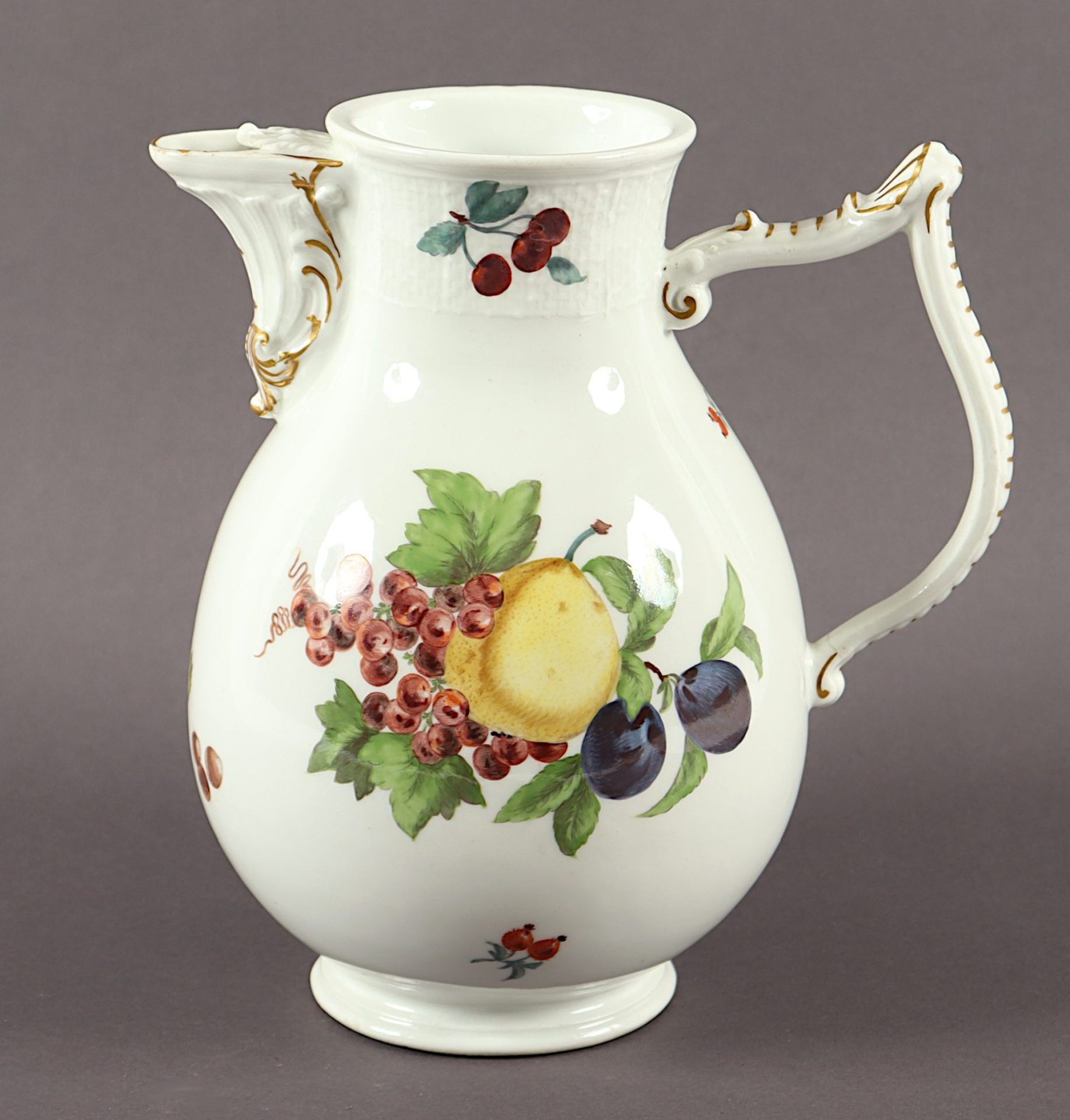 Kanne mit Früchtedekor, Meissen, um 1750