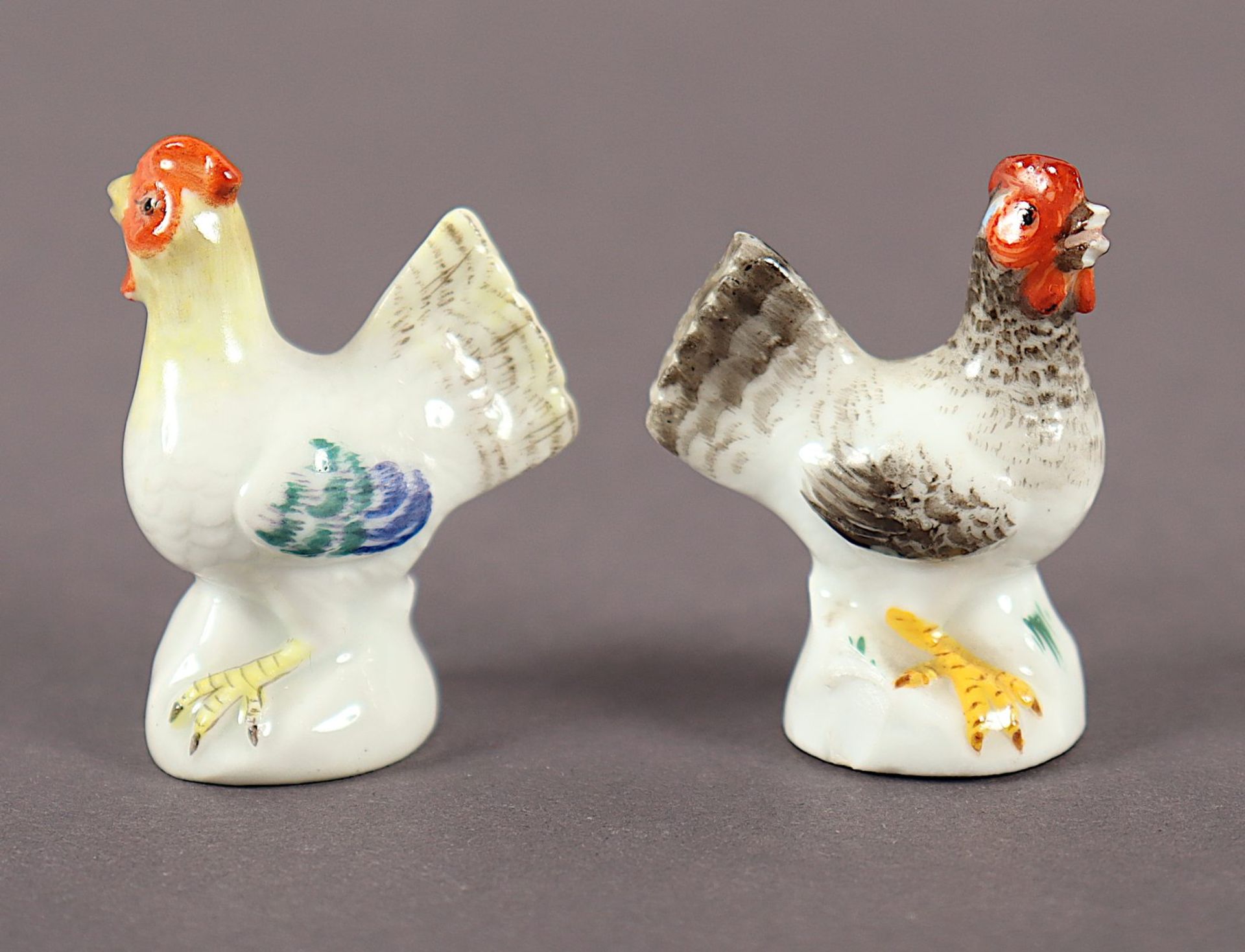 zwei Miniaturfiguren Hennen, Meissen, E.19./A.20.Jh. - Bild 2 aus 3