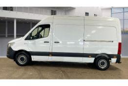 (RESERVE MET) MERCEDES-BENZ SPRINTER PROGRESSIVE - AUTOMATIC 2023 MODEL (23 REG) - ONLY 140 MILES