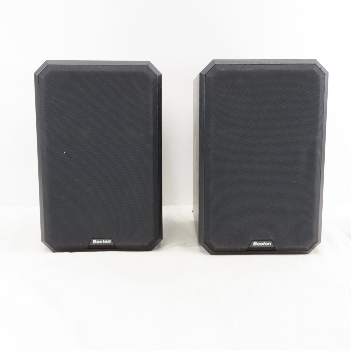 Pair of Boston HD5 Speakers with stands
