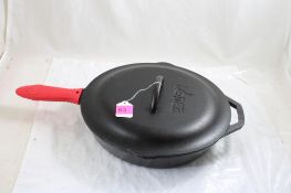 Lodge Cast Iron Skillet & Cover