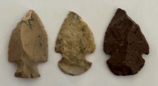 ANCIENT STONE PROJECTILE POINTS (ARROWHEADS) - LOT OF 3 ARTIFACTS