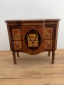 VINTAGE DA VINCI ITALIAN MARQUETRY MINI CHEST JEWELRY BOX WITH MIRROR 11x6x11