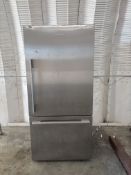 67in tall 31in wide 26in deep fisher&paykel fridge w/ bottom freezer